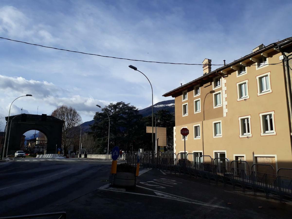 Aosta Romana Case Vacanza 外观 照片